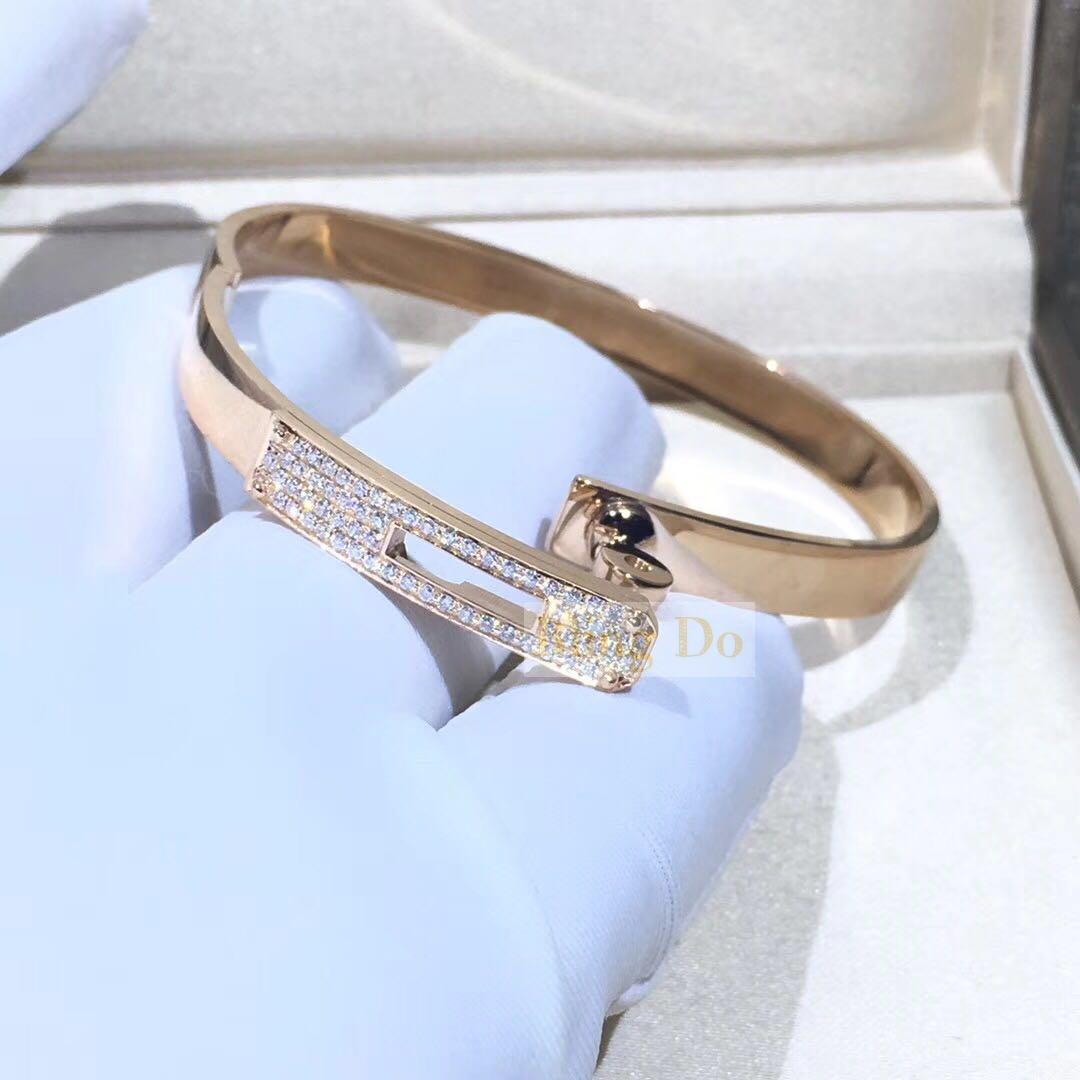 Hermès 18-Karat White Gold Diamond Encrusted Kelly Bracelet Size Large |  Handbags and Accessories Online | 2019 | Sotheby's